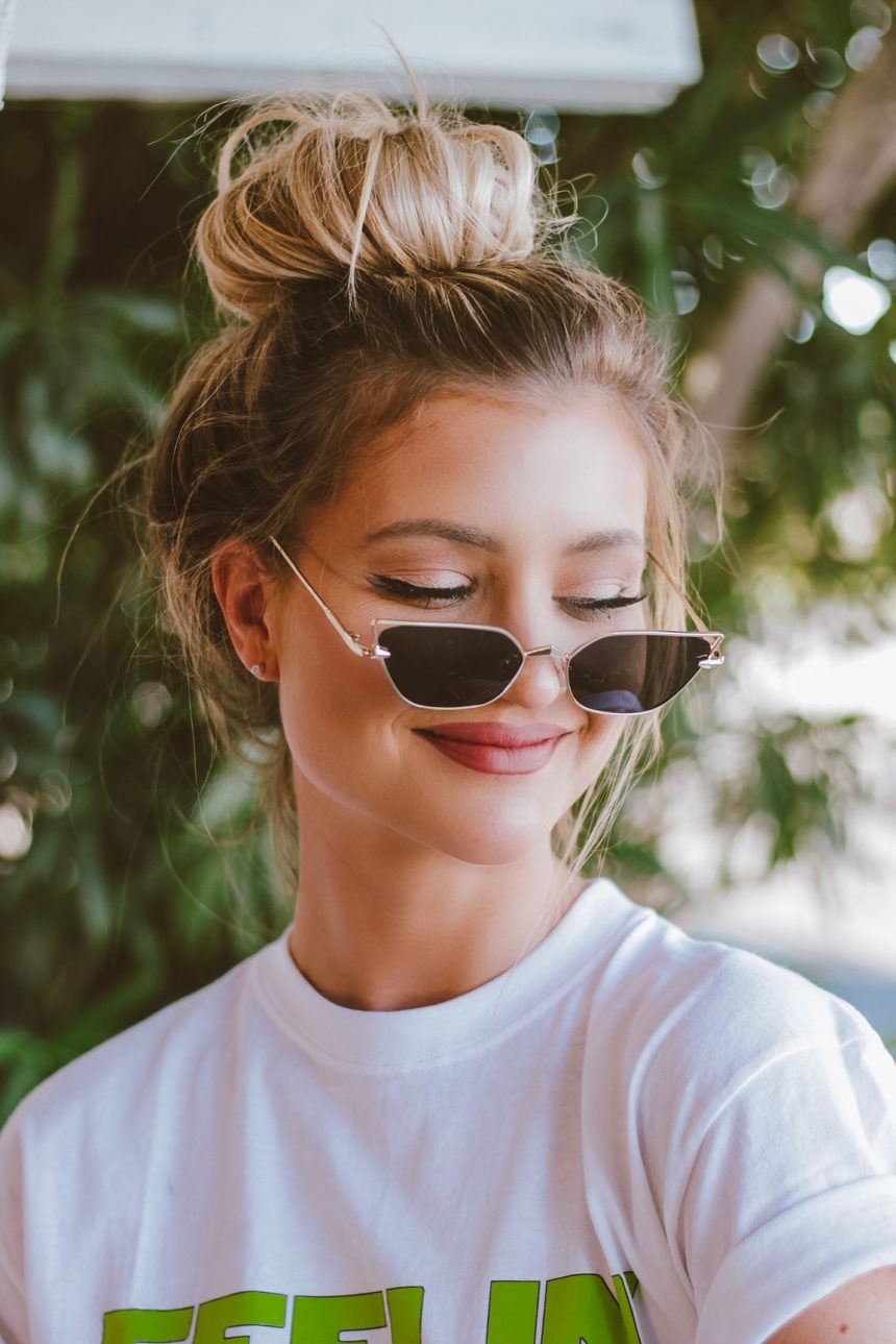 The Chinese Top Eyewear Brand, SOJOS, Is Dominating the Industry With Sunglasses Like Small Cateye Sunglasses SJ1127