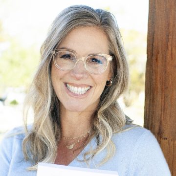 Learn How to Achieve Business Growth with Cindy Monroe – an Award-Winning Influencer Here to Help You Level Up
